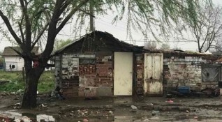 Незаконните ромски къщи в кв Партизана в Стамболийски трябва да
