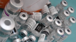 Партиди фалшиви лекарства за които се твърди че са ваксината
