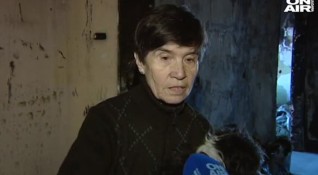 70 годишна жена остана без дом след пожар Съседите й