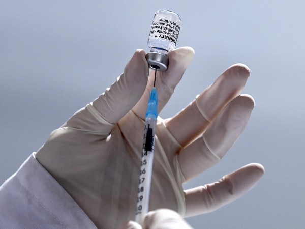 В България пристигнаха 138 060 дози от ваксината срещу COVID-19