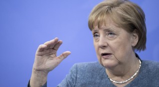Германският канцлер Ангела Меркел заяви че от юни страната ще