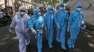 Индия съобщи за нови 2771 жертви на коронавируса като така