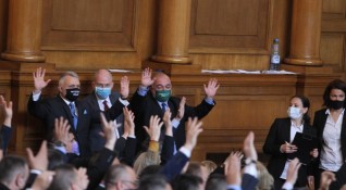 Новите партии в парламента обвиниха ДПС БСП и ГЕРБ в