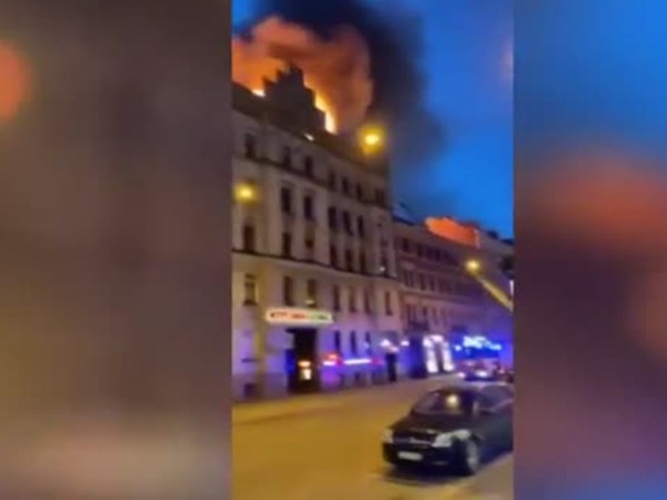 Осем души загинаха, а 9 са ранени след пожар в