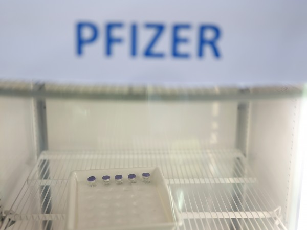 Pfizer рязко увеличи прогнозите си за приходите и печалбите през