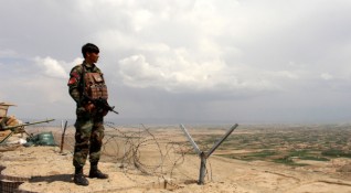 Талибаните успяха да изтласкат афганистанските правителствени сили и завзеха територия