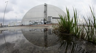 Учени наблюдаващи изоставената атомна електроцентрала Чернобил в Украйна откриха реакции