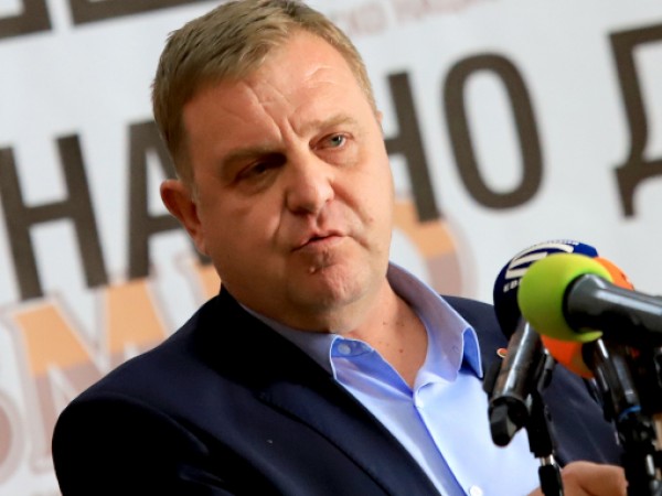 Лидерът на ВМРО Красимир Каракачанов отправи призив към лидерите на