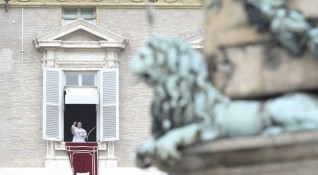 Папата предупреди за опасност от спирала на смъртта в Близкия