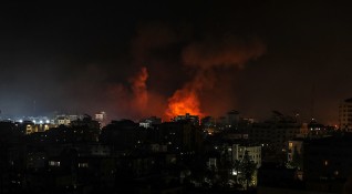Израелската армия нанесе тази нощ десетки удари в ивицата Газа