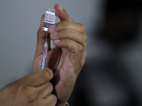 В България са пристигнали 273 780 дози от ваксината срещу