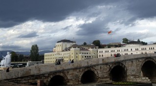 Властите в Република Северна Македония заявиха че гонят от страната