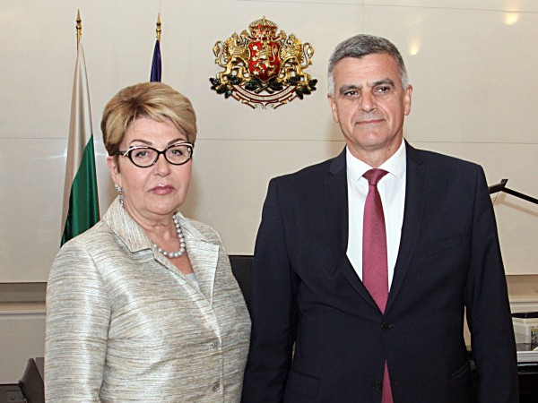Премиерът Стефан Янев се срещна с посланика на Руската федерация