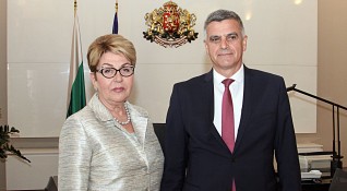 Премиерът Стефан Янев се срещна с посланика на Руската федерация