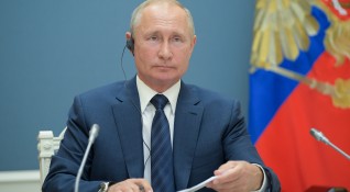 Руският президент Владимир Путин увери днес че ще избие зъбите