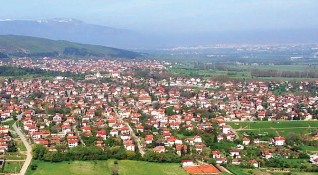 Пандемията повиши търсенето на къщи в райони до София които