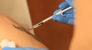 Германия планира да предостави достатъчно ваксини за COVID за да
