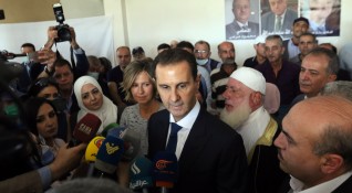 Досегашният сирийски президент Башар Асад бе преизбран за нов седемгодишен