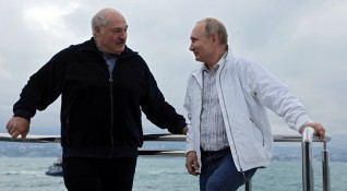 Владимир Путин подкрепи Беларус в спора със Запада заради отклонения