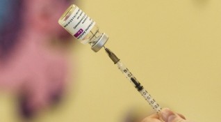Съдовите усложнения тромбози и инсулт след ваксинация срещу COVID 19