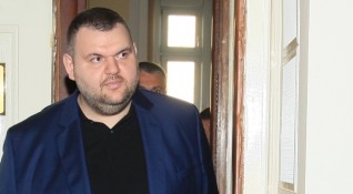 Бившият депутат от ДПС Делян Пеевски коментира наложените му от