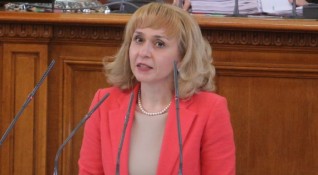 Омбудсманът Диана Ковачева настоява гражданите да бъдат информирани при прекратяване