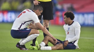 Защитникът на Англия Трент Александър Арнолд ще пропусне предстоящото Европейско първенство