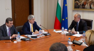 България е изправена пред необходимостта спешно да търси устойчиви решения