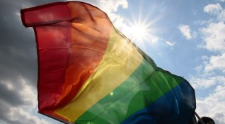 СДС категорично се противопоставя на натрапчивата демонстрация на ЛГБТИ
