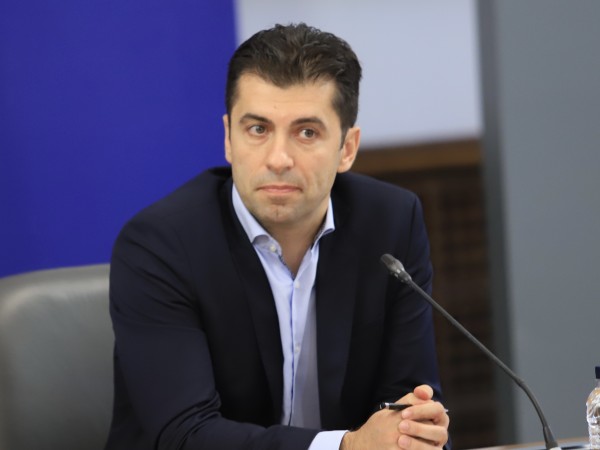 Служебният министър на икономиката Кирил Петков обяви, че ще подаде