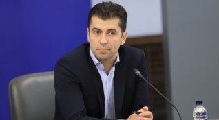 Служебният министър на икономиката Кирил Петков обяви че ще подаде