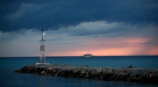 Фериботите в Гърция за втори път през този месец ще