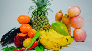 Всички знаем че трябва да хапваме повече плодове и зеленчуци