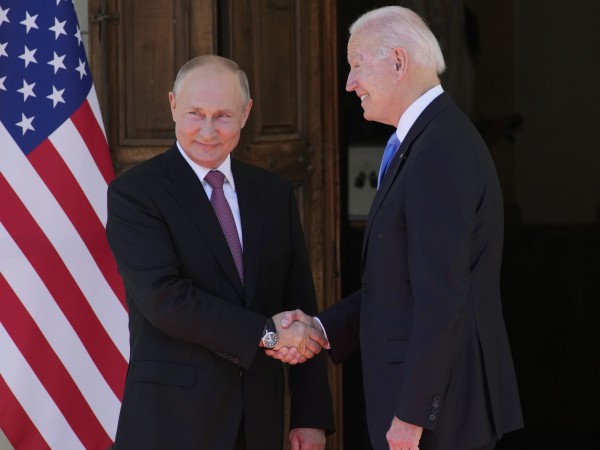 Президентите на САЩ и Русия - Джо Байдън и Владимир