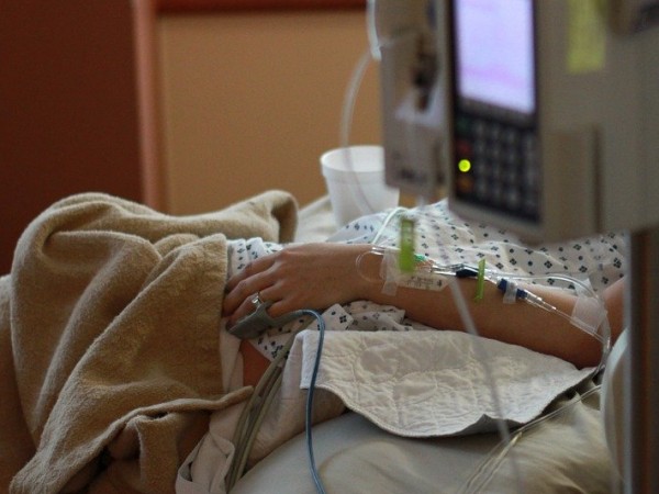 Починалата 29-годишна родилка в АГО на благоевградската болница е прекарала