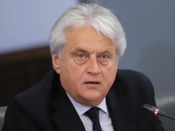 Вътрешният министър Бойко Рашков обяви, че е оказван "огромен натиск"