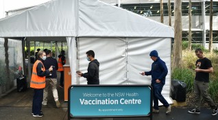 Австралия ще премахне ваксината Ваксзеврия на британско шведската компания АстраЗенека от