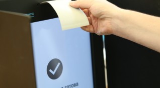 На изборите в Сърница машинно са гласували 243 души, предаде