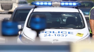 Пътник в автомобил е опитал да подкупи полицаи в Сливенско