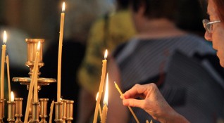 Православната църква почита днес паметта на великите апостоли Петър и