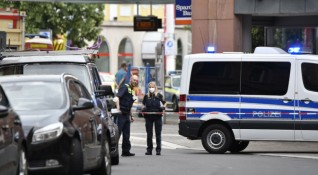 Германските следователи подозират че зад нападението с нож миналата седмица
