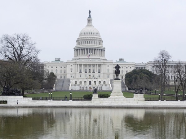Камарата на представителите в САЩ одобри законопроект, който ще позволи