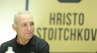 Най успешният български футболист Христо Стоичков предвиди финал между Англия и