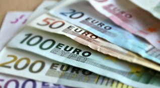 България потвъри първоначалната си цел за въвеждане на еврото от