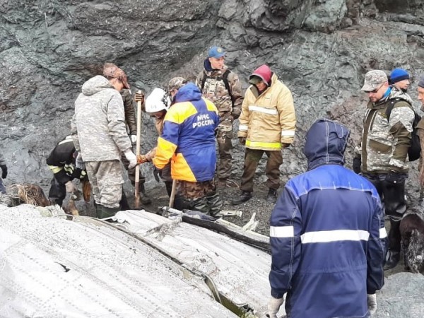 Намериха телата на 19 жертви на катастрофата с Ан-26 в ...