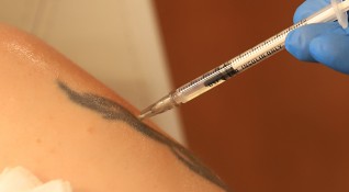 Френският здравен регулатор заяви че е препоръчал незабавно задължително ваксиниране