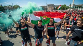 УЕФА наказа тежко националния отбор на Унгария за следващите му