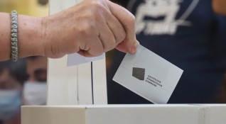 Нормално започна изборният ден в страната отчитат от МВР Няма
