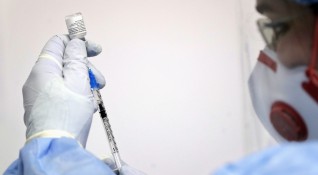 От понеделник ваксинацията срещу коронавирус в Република Северна Македония ще