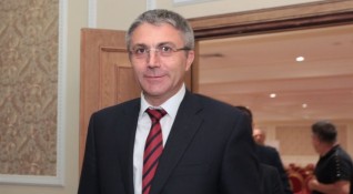 Лидерът на ДПС Мустафа Карадайъ предупреди че ДПС когото и